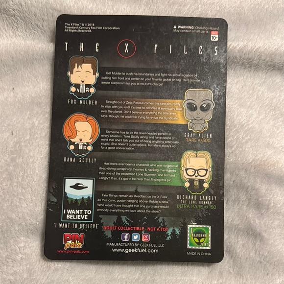The X-Files Pin Pals Collectible Pin - Picture 2 of 4